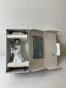 LLADRO Bedtime Prayer Black Legacy Porcelain Figure - Picture 1 of 7
