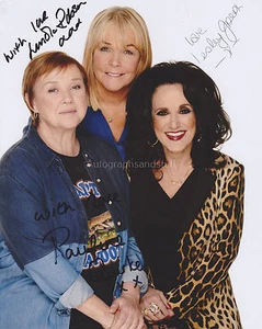 L. Joseph, L. Robson & P. Quirke HAND SIGNED 8x10 Photo, Autograph Birds Feather - Picture 1 of 1