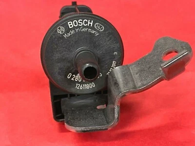 Solenoide de purga de bote de vapor Bosch 0280142465 para Chevrolet Malibu. Pontiac G6  Foto 1 de 4