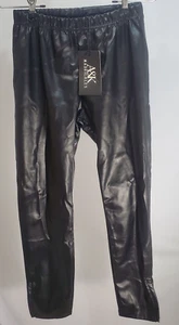A&K MADRIGALES Woman's Pleather pull on pants. Size 5, 28.5" inseam NWT - Picture 1 of 11