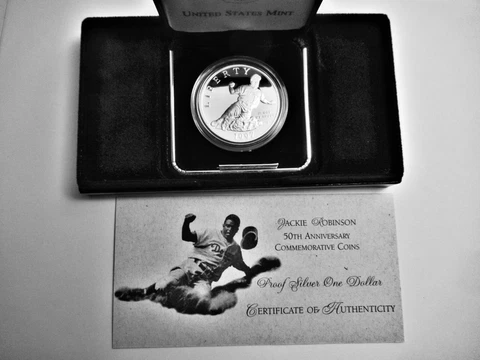 1997 US Mint Proof silver dollar, Jackie Robinson, us mint pkg/coa Cover