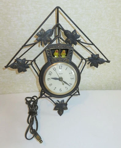 UNITED BOBBING CHICKS MOTION CLOCK MODEL 50 VERY GOOD WORKS QUIETLY & WELL Cover