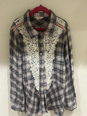 Boutique Girls Long Sleeve Button Up Plaid Shirt With Floral Detail Size 10 - Image 1 of 4