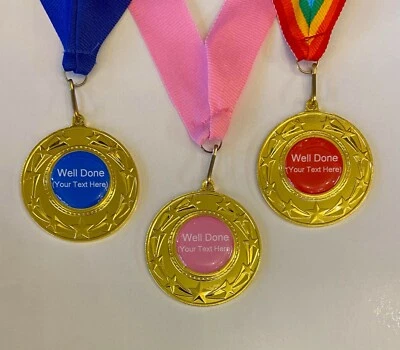 AWARDSMITH Personalisierte gut gemachte Medaille 50 mm Metallmedaille mit gewebtem Band jede Farbe.