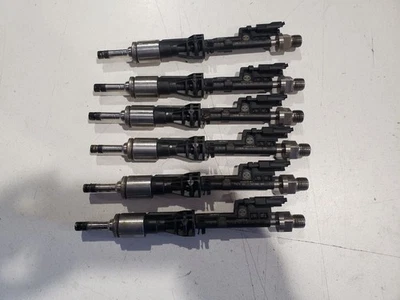 Fuel Injector Set - 2012 BMW 335i E92 LCI - OEM 7597870  - Image 1 of 4