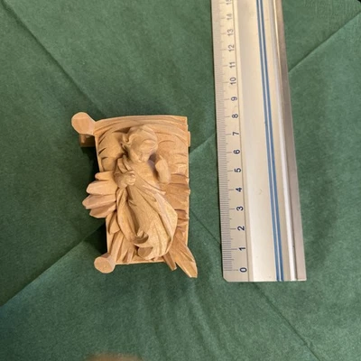 R. Lang Oberammergau Schnitzerei - JESU KIND in Krippe - Krippenfiguren 8 cm  - Bild 1 von 4