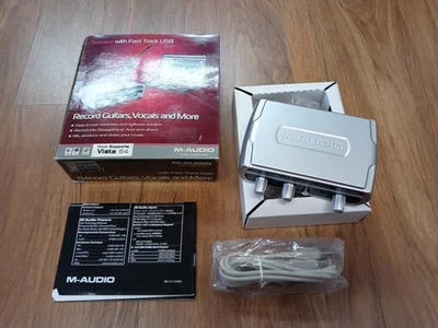 M-Audio Fast Track USB Audio Interface Session Recording Kit - Bild 1 von 4