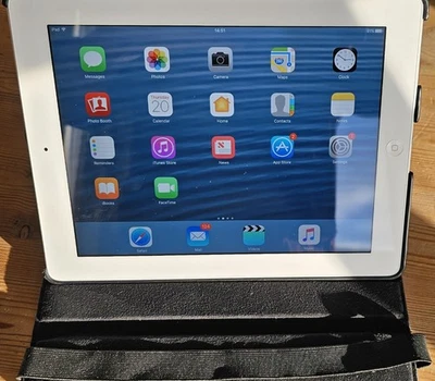 Apple iPad 4th Gen 16GB Wi-Fi 9.7in Model A1458  - Image 1 of 4