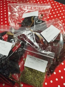 3 Types of Essential Mexican Chillies with free Mexican Oregano and Free Postage - Picture 1 of 8