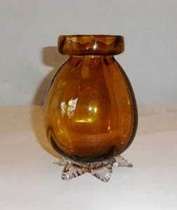 Antico vaso giacinto in vetro ambrato: fine XIX secolo: soffiato a mano con piedi trasparenti - Foto 1 di 8