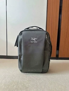 Mochila Arc'teryx Blade 28 Gris Nueva - Imagen 1 de 3