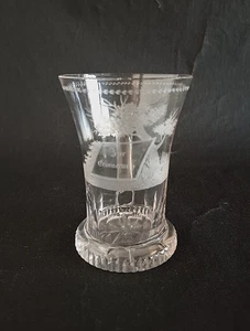 Biedermeier Henkelglas Schliffdekor bez. "Zur Erinnerung" um 1840 - Bild 1 von 6