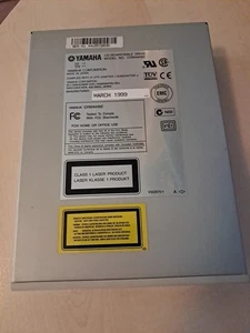 Yamaha CDW 4416E IDE 4X 4X 16X CD-ROM CD-R CD-RW Drive Vintage 2000 - Zdjęcie 1 z 3