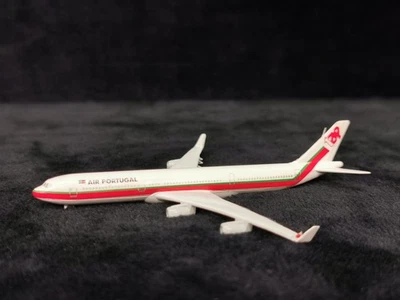 Schabak 1:600 Lockheed L-1011 TriStar Diecast Model TAP Air Portugal Livery - Image 1 of 4