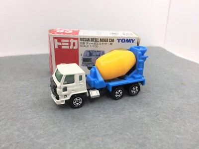 Tomica ** Camión mezclador diésel Nissan * Mezclador de cemento * Como nuevo * #53 * 1:100 Foto 1 de 2