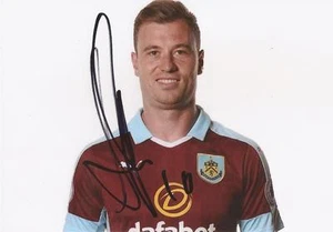 BURNLEY: ASHLEY BARNES SIGNED 6x4 2016/2017 PORTRAIT PHOTO+COA - Picture 1 of 1