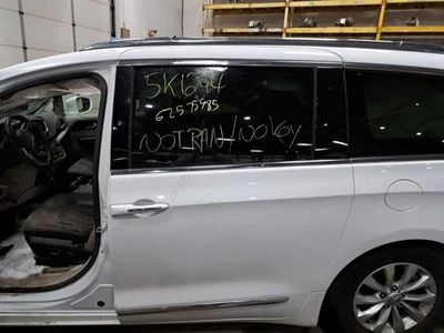 2018 Pacifica Left Driver Side Rear Door Assembly Color: White Pw7 Foto 1 de 4