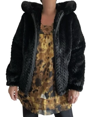 Gallery 黑色泰迪连帽夹克柔软人造毛皮夹克女式 S 码/M 码全新无标签 — 第 1/4 张图片