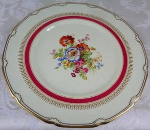 Royal Doulton Ascot Red Dinner Plate - Picture 1 of 4