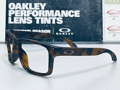 Oakley Holbrook Tortuga Marrón Mate con Iconos Gunmetal SKU# 9102-B9 FEB 2017 Foto 1 de 4