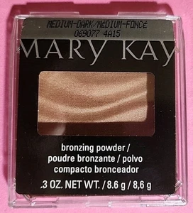 Mary Kay Bronzing Powder Compact - Medium Dark - 069077 - NOS RETIRED - Picture 1 of 2