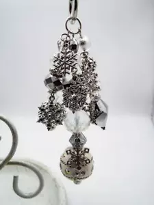 Cynthia Lynn "BAG BLING" Winter Wonderland weiß silber Schneeflocke Handtasche Anhänger - Bild 1 von 6