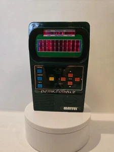 Mattel Classic Football 2 gioco elettronico portatile - testato vintage - Foto 1 di 1