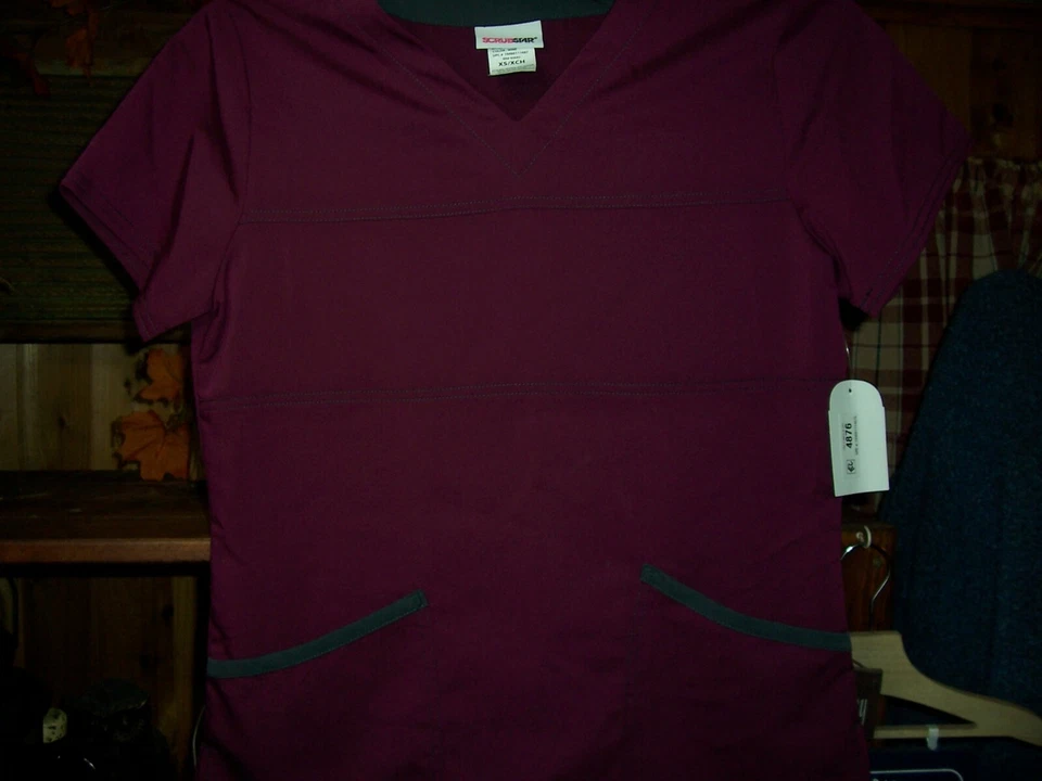Scrubstar Women's Scrub Top Solid V-Neck Size XS Wine Color S&H