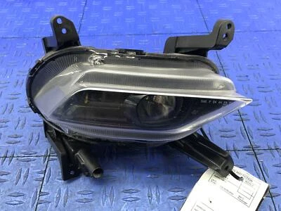 Faro antiniebla led delantero derecho HYUNDAI SANTA FE 2019-2020 OEM Foto 1 de 4