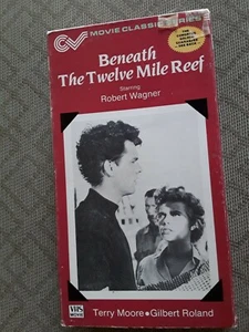 Beneath the 12 Mile Reef (1953) - VHS Video Tape - ORIGINAL - Robert Wagner 4-8 - Imagen 1 de 4