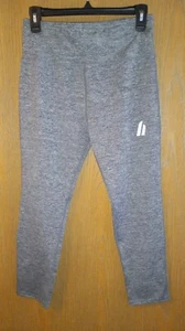 NEW - HYPR WEAR ~ Capri Leggings, Heather Gray Pants, Cropped Women’s XLarge, XL - Picture 1 of 6