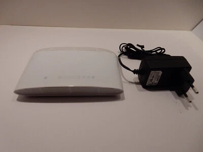 D-Link DGS-1008D 8-Port Gigabit Switch bis zu 2000Mbit/s Weiß - Bild 1 von 3
