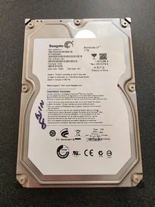 Seagate BarraCuda LP 1TB 5900RPM 32MB SATA2 3.5" ST31000520AS (Clicking Noises) - Picture 1 of 3