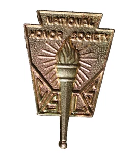 Vintage National Honors Society Pin 01 - Picture 1 of 4
