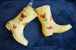 Botas de lluvia Disney Epcot florales de goma mariposa amarilla talla 8 nuevas con etiquetas - Imagen 1 de 3