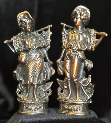 Английская пара XIX века — статуэтки ручной работы в Индии высотой 8,5 дюйма из цельной латуни - Изображение 1 из 4