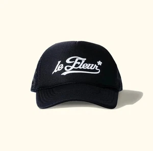 Sombrero de camionero Tyler Le Fluer negro deja de jugar conmigo - Imagen 1 de 2