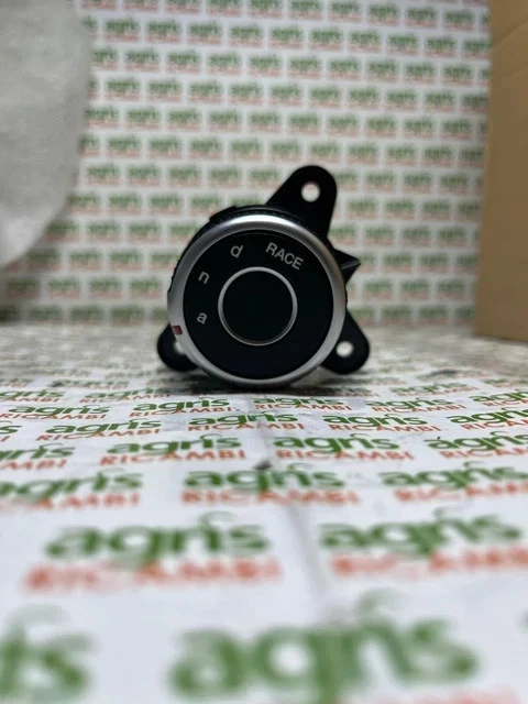 SELETTORE INTERR, DNA RACE A MOLLA 4 PIN ORIGINALE ALFA GIULIA STELVIO 156164873 - Immagine 1 di 1