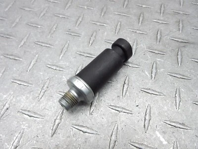 Harley-Davidson Tri Glide Classic 2012 FLHTCUTG sensor de motor de presión de aceite Foto 1 de 4