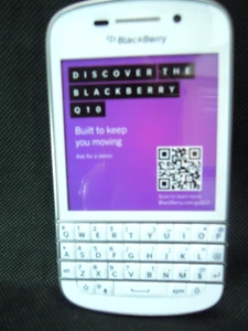 Blackberry White Q10 Shop Display Phone. Collectors item,not useable as phone, - Zdjęcie 1 z 3