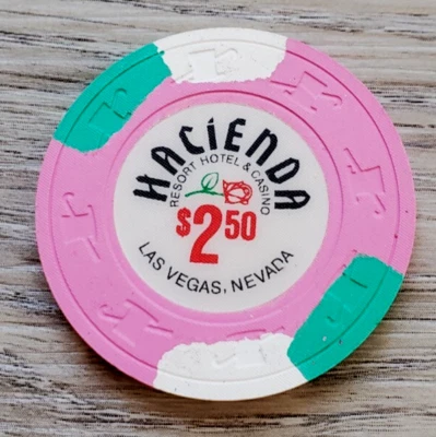$2.50 Las Vegas Hacienda Flower Casino Chip - Image 1 of 2
