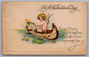 Postal Día de San Valentín c1916 Linda Canoa de Remo Rápida Carga de Flores - Imagen 1 de 2