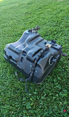 Ram 2500 3500 6,7 l Cummins diésel depósito DEF con bomba, arnés 2016-2024 Foto 1 de 4