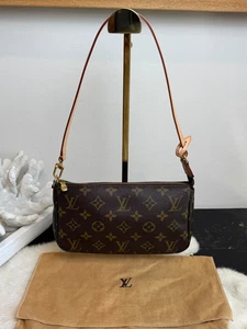 Louis Vuitton Monogram Pochette Accessoires - Bild 1 von 19