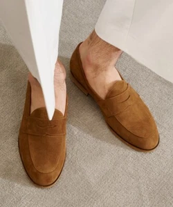 Mocasines de vestir sin cordones Firenze Atelier hechos a mano de gamuza marrón Penny para hombre - Imagen 1 de 24