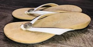 Vionic Felipa Thong Sandals 10 White Beaded Medallion Comfort Flip Flops - Picture 1 of 9
