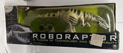 BRAND NEW Wow Wee Roboraptor Remote Controlled Dinosaur WowWee Raptor Large - Image 1 of 4
