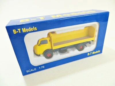 BASE TOYS A005 KARRIER BANTAM BOTTLED DRINKS TRUCK, YELLOW' MIB/BOXED 1:76 - Image 1 of 4