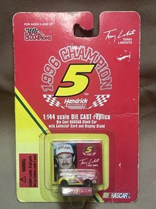 NIP 1997 Racing Champions 1:144 Scale NASCAR Diecast Stock Car #5 Terry Labonte - Picture 1 of 2