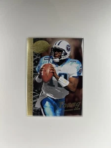 2008 Upper Deck 20th Anniversary Vince Young UD28 Gold Foil Card Titans - Picture 1 of 2